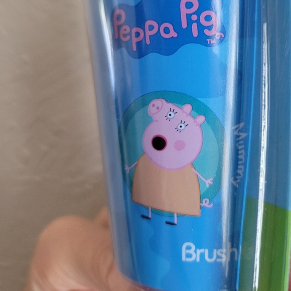 Peppa George Daddy Mommy Cup, Protective Cap and Toothbrush Set - Picture 4 of 10